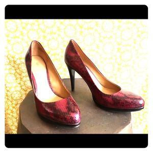 Pretty Red Snakeskin Pumps